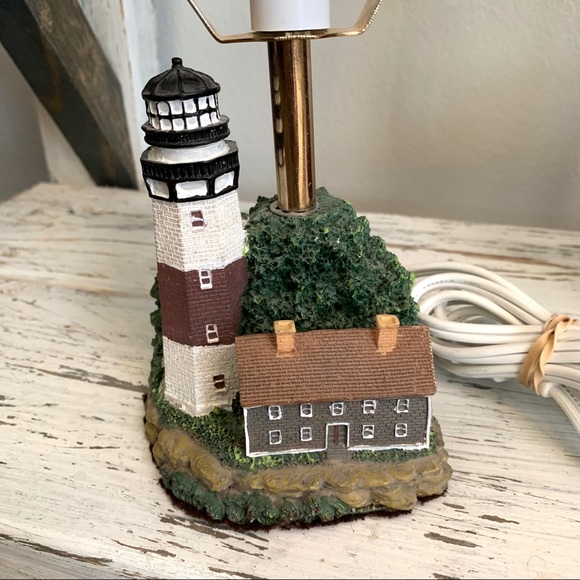 Vintage Ceramic Lighthouse Small Lamp Cord with Switch Nautical - Picture 2 of 6